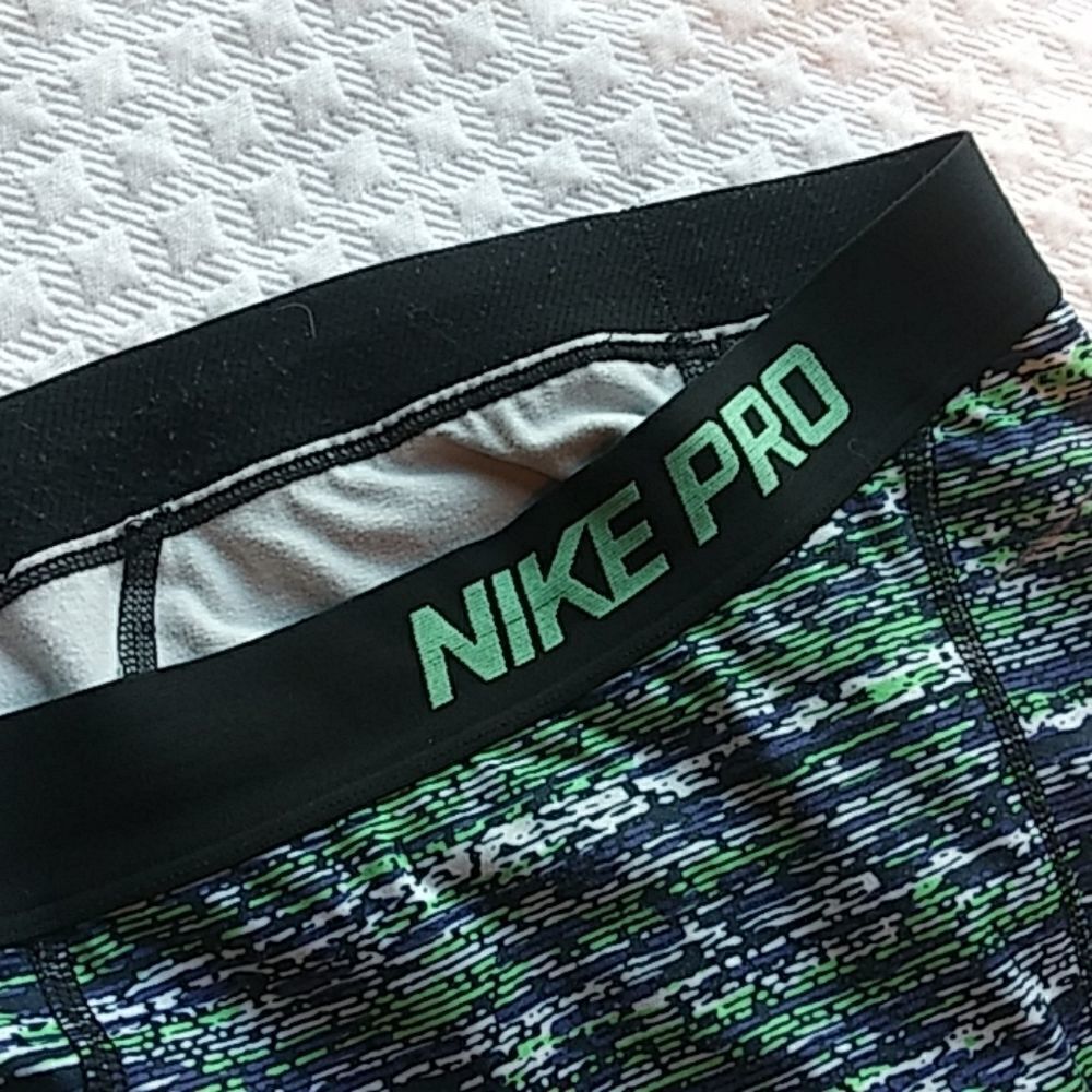 Nike Pro Leggings - image 4